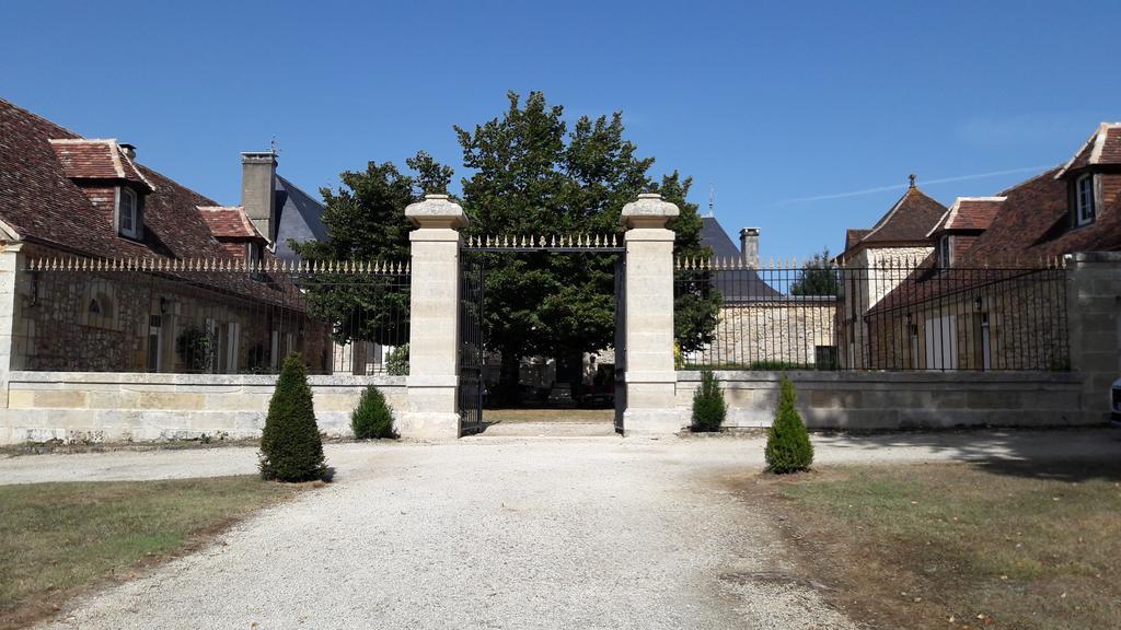 Bed and Breakfast Domaine De La Rocque à Liorac-sur-Louyre Extérieur photo