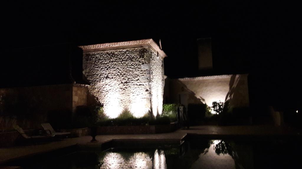 Bed and Breakfast Domaine De La Rocque à Liorac-sur-Louyre Extérieur photo