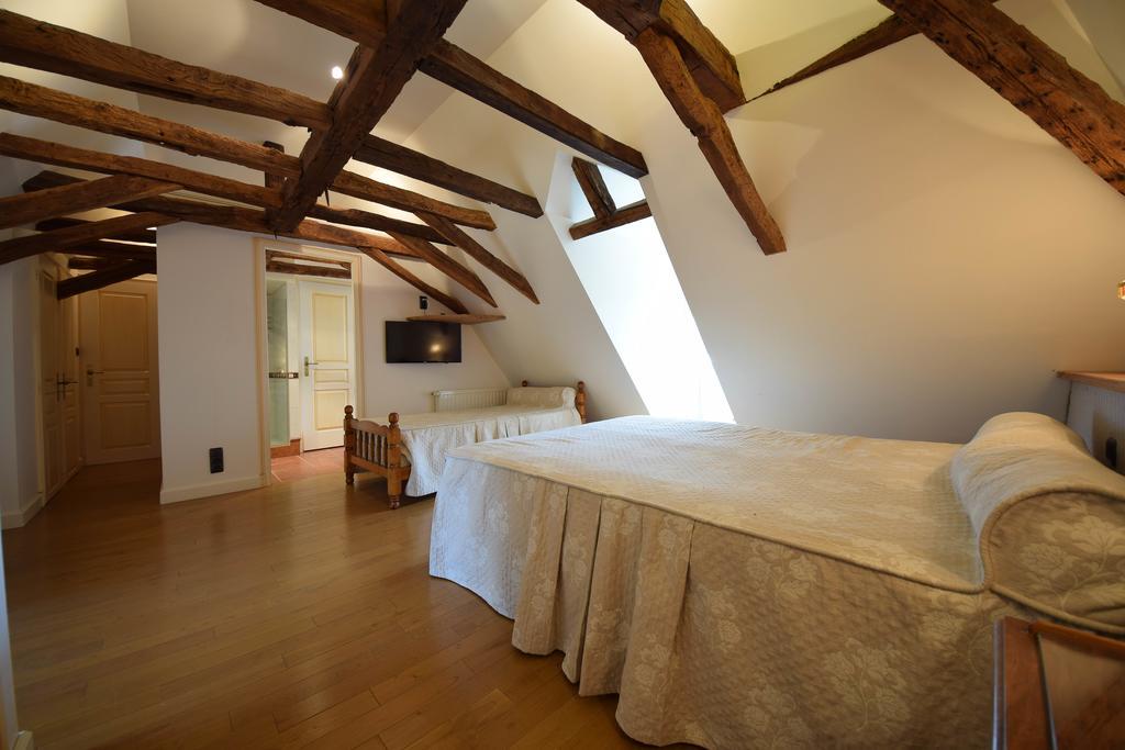 Bed and Breakfast Domaine De La Rocque à Liorac-sur-Louyre Extérieur photo